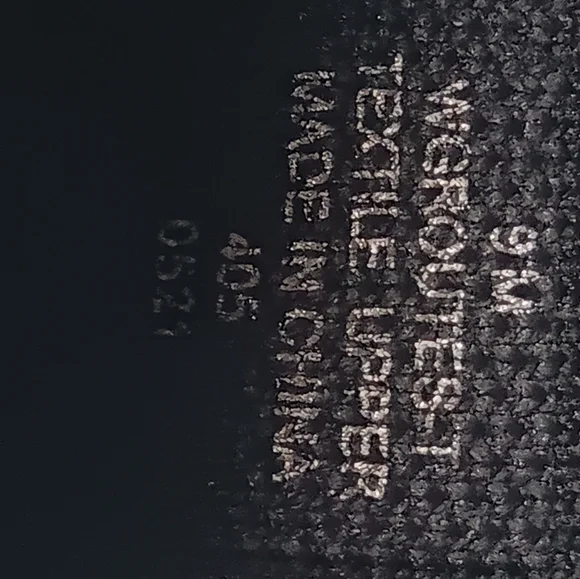 Guess - Picture 2 of 9